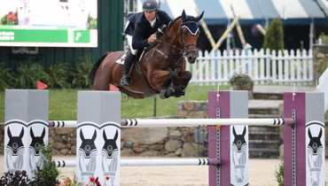 Alex Granato and Carlchen W race to win Upperville Welcome Stakes
