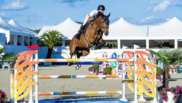 Pius Schwizer opens with a win at Hubside Jumping Fall Tour