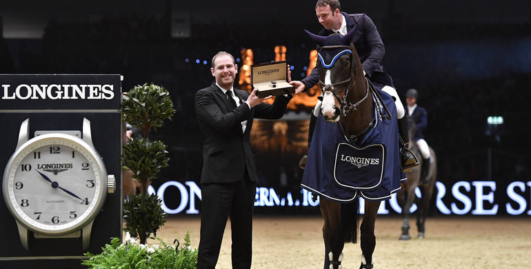 Robert Whitaker makes it a home win in the Longines Christmas Cracker