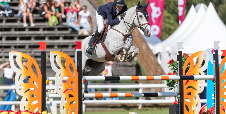 Two new youngsters for Shane Sweetnam