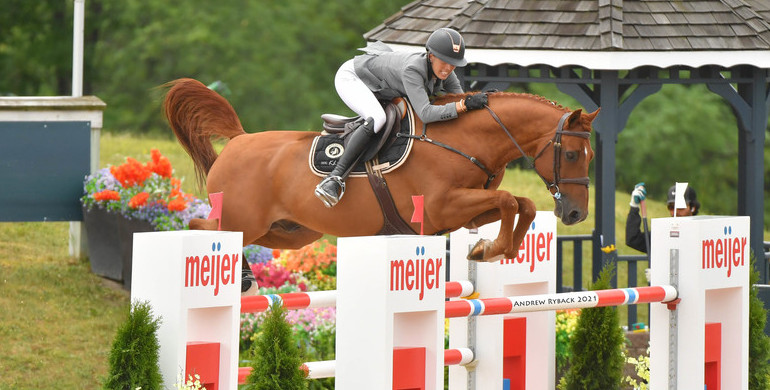 Hat trick for Katie Laurie and Cera Caruso in $36,600 two-phase speed CSI3*