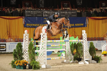 Leslie Howard and Gentille Van Spieveld won the $85,000 Grand Prix De Penn National. Photo (c) Al Cook - www.alcookphoto.com.