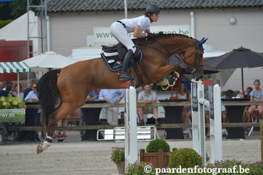 Darragh Kenny won Saturday's Transport Van De Poel Prize in Zandhoven. Photo (c) Paardenfotograaf.