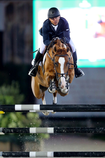 Kent Farrington and Creedance on their way to victory at the Brussels Stephex Masters. Photo (c) Scoopdyga.