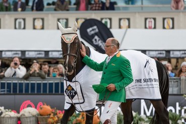 The showjumping community thanked off The Sixth Sense and Thomas Frühmann in Vienna yesterday. Photo (c) Michael Graf.