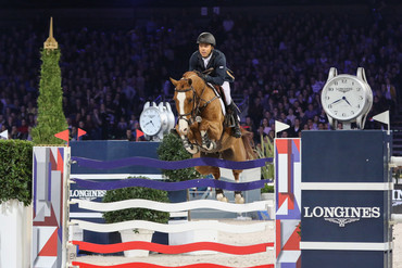 No 1 on the Longines world ranking, Kent Farrington, competing at the 2016 Longines Masters of Paris. 