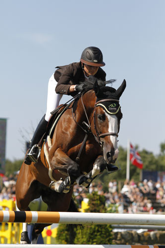 Penelope Leprevost riding Sisley de la Tour Vidal.