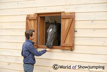 Marlon takes a little moment with Extra van Essene - a very promising son of Diamant de Semilly that already have done some great things with his rider. 