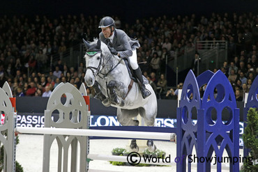 Vice-champion was Ludger Beerbaum who was called into compete in Lyon in the last minute. Here riding Chiara in today's final rounds. 