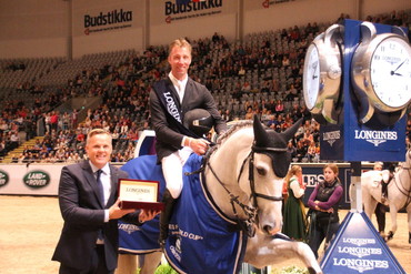 Jur Vrieling celebrating his first World Cup win. Photo by World of Showjumping. 