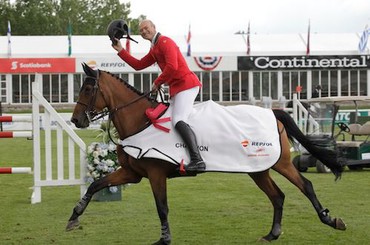 Francois Mathy and Polinska des Isles. Photo © Spruce Meadows Media Services.
