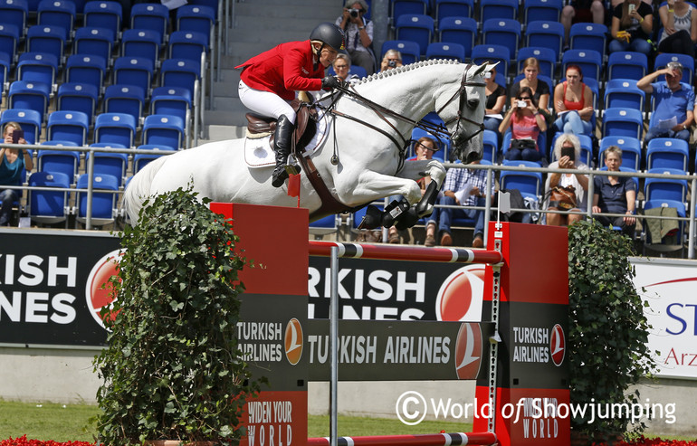 Meredith Michaels-Beerbaum was the very first rider to go in the championship - riding Fibonacci 17. Photo (c) Jenny Abrahamsson.