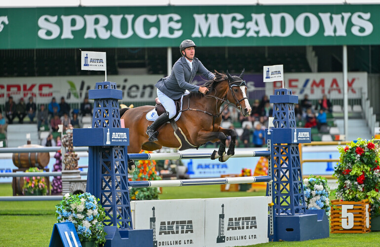 Photo © Spruce Meadows Media/Mike Sturk.