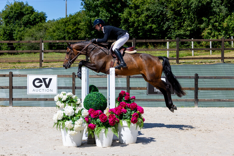 Equestrian Valley Auction