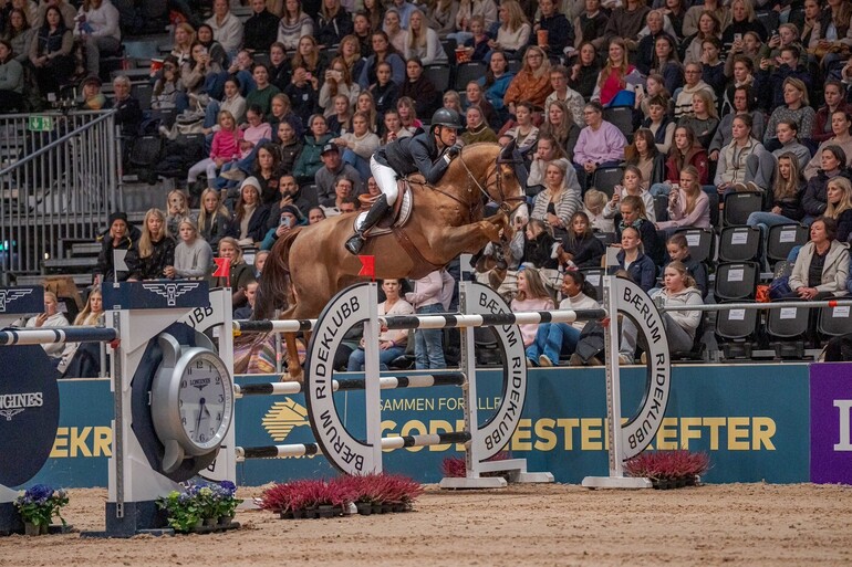 Photo © FEI/Kim C Lundin.