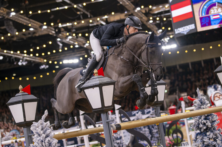 Photo © FEI/Jon Stroud Media.