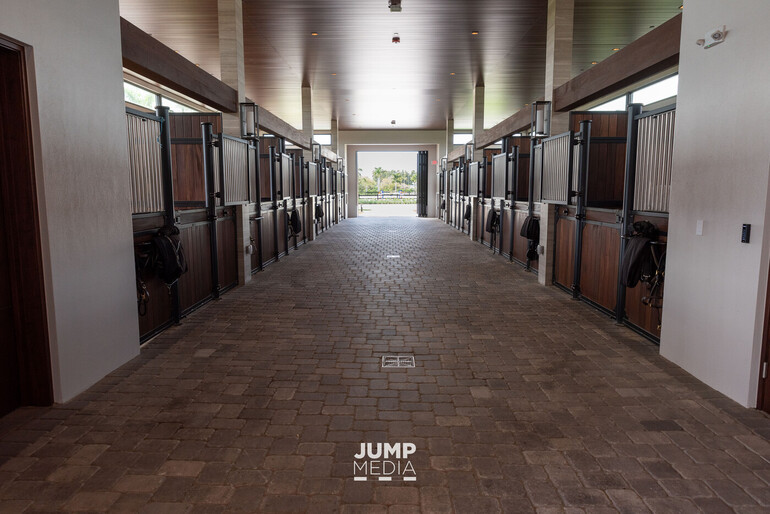 Photo © Jump Media