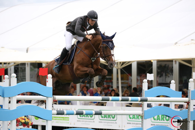 Gavin Harley and Understone van de Kapel won the Grand Prix in Oliva. Photo (c) Sportfot.