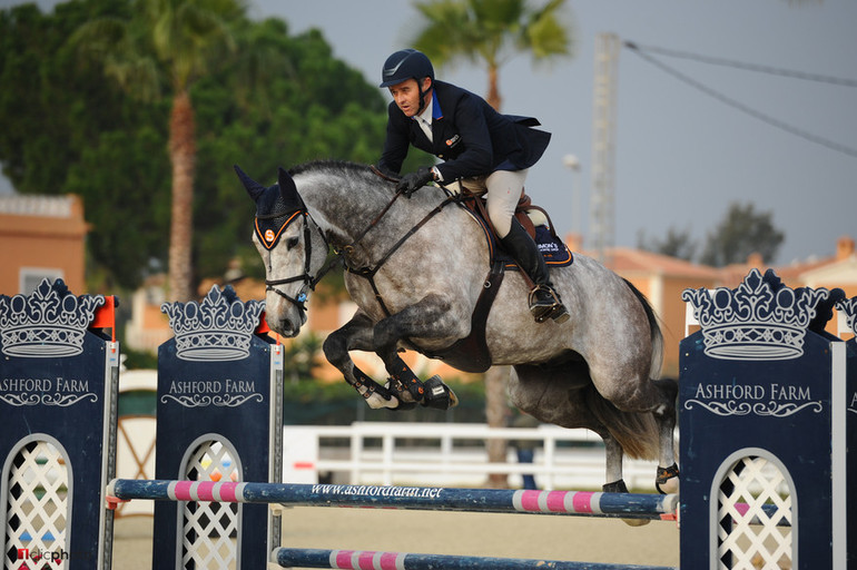 Lieven Devos and Mr. Quality Z continued their great form at the MET I to take the win in the final for five-year-old horses. Photos © Hervé Bonnaud / www.1clicphoto.com.