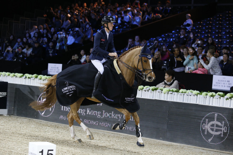 Bertram Allen and Quiet Easy 4 won Friday's feature class in Hong Kong. Photo (c) Tiffany Van Halle.