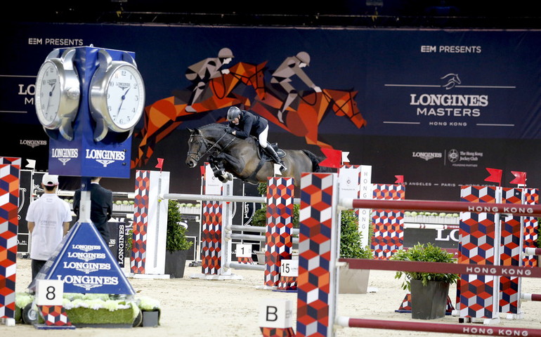 John Whitaker and Argento are back in Hong Kong, and like last year they are in winning mood. Photo (c) R&B Presse.