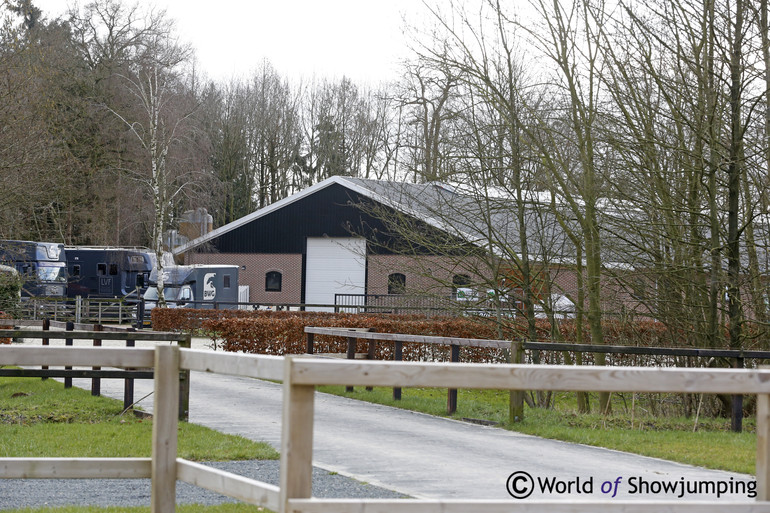 The BWG Stables is based on two sides of the road - with the stables and the indoor on one side and the outdoors on the other. 