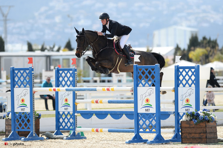  Ireland's Jonathan Gordon won Thursday's class for the 7-year-old horses on Charles G 2 as the 2016 Spring MET III kicked off this week.