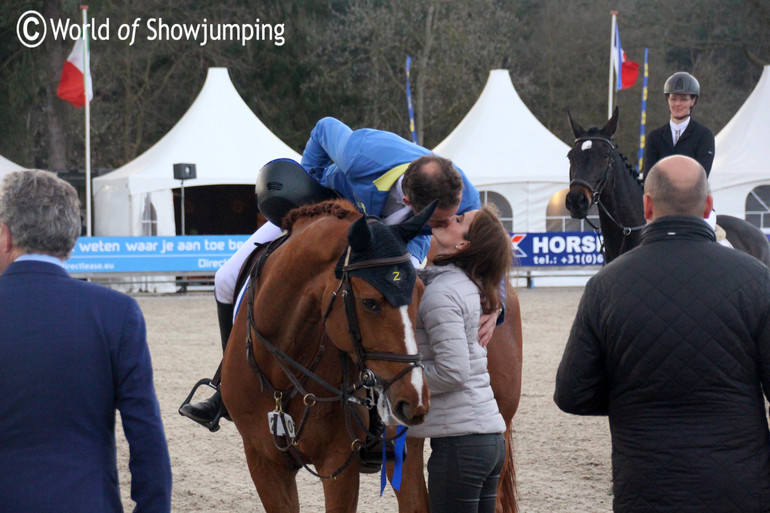 (c) World of Showjumping