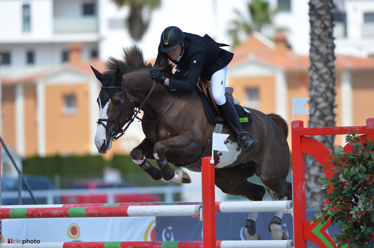 Dominique Hendrickx won the 2016 Spring MET IV 7-year-old final aboard Danaide du Houssoit. Photo (c)  Hervé Bonnaud / www.1clicphoto.com. 