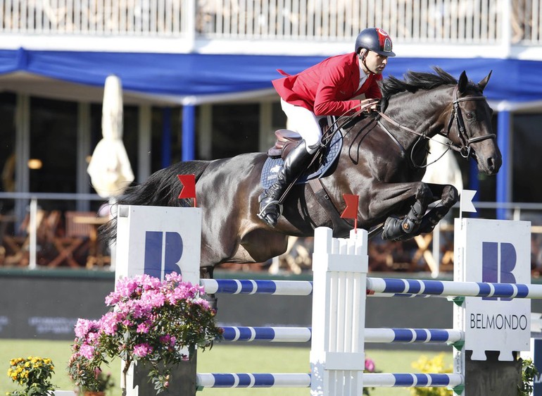 Ömer Karaevli won Wednesday's speed class in Hamburg aboard Rabane de Sury. Photo (c) Stefano Grasso/LGCT.