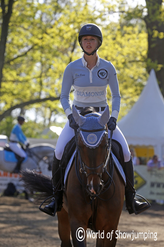 Audrey Coulter and Alex for team Antwerp Diamonds getting ready for the first round. 