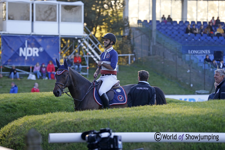 Rodrigo Pessoa and Status leaving the arena after being clear in the second round for Vienna Eagles. 