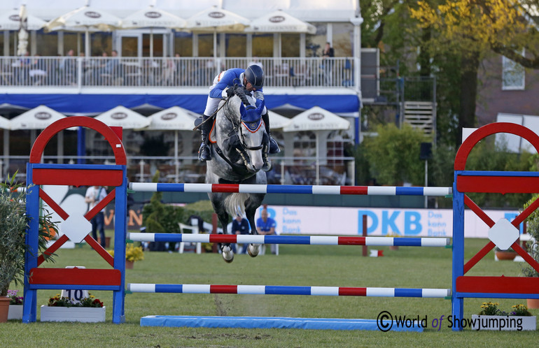 John Whitaker and Cassinis Chaplin for the winning team!