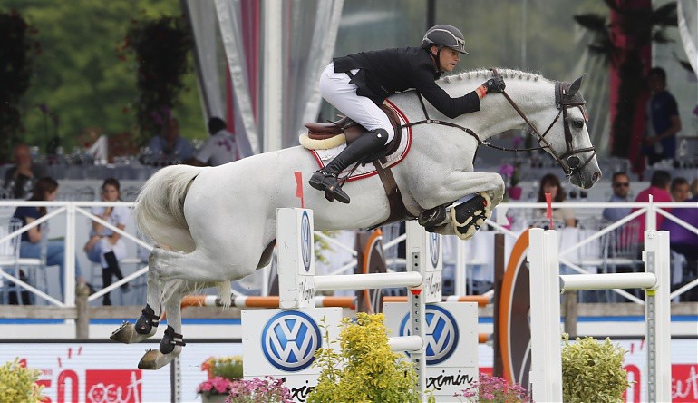 Jerome Guery is on a roll, and won Friday's feature class in Chantilly on Alicante. Photo (c) Stefano Grasso/LGCT.