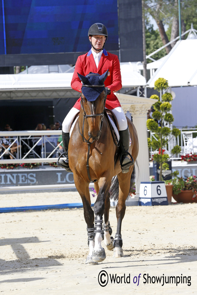 The amazing HH Azur was double clear for the US team with McLain Ward in the saddle.