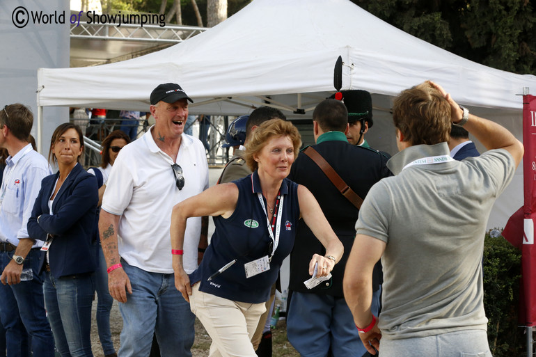 Yes, we won! Chef d'Equipe Di Lampard on her way to the warm-up to tell the others. 