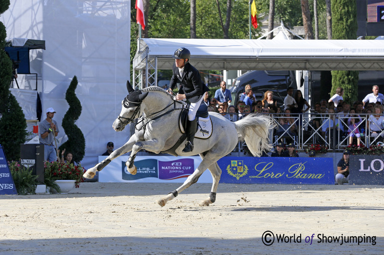 Marcus Ehning and the stunning Cornado NRW going through the finish line. 