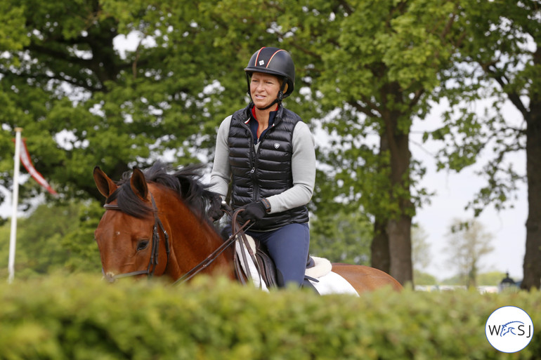 Beezie flatting the 8-year-old Coach. Photo (c) Jenny Abrahamsson.