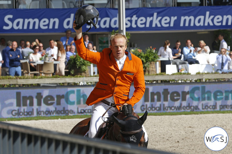 A very happy Willem Greve with Carambole N.O.P. after securing the win for Netherlands. Photo (c) Jenny Abrahamsson.