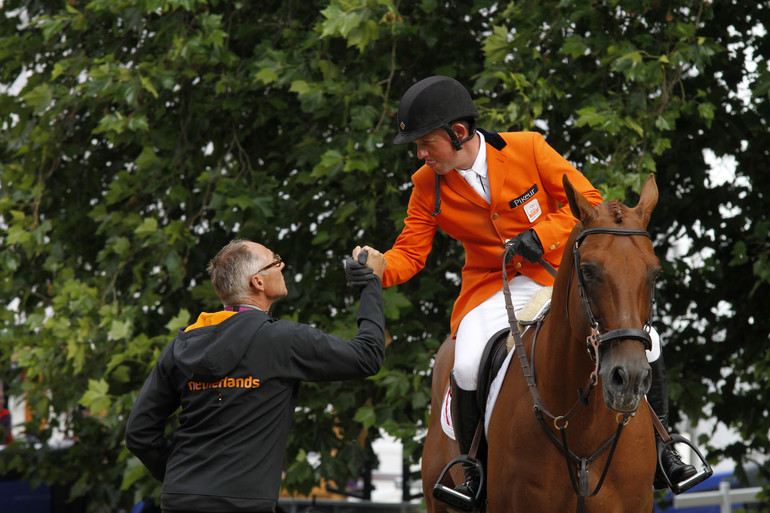 Netherlands took the team silver medal in London; here Gerco Schröder with the aptly named London together with Chef d'Equipe Rob Ehrens. Gerco and London are also on the Dutch team this year, but as reserves.