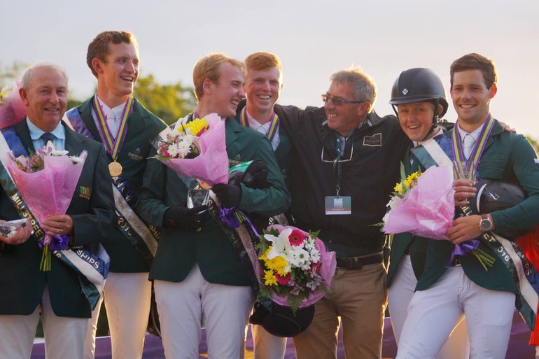 The 2016 young rider European gold medal winners from Ireland (l-r): Chef d’Equipe, Comdt. John Ledingham, Max O'Reilly Hyland, Michael G Duffy,  Matt Garrigan, Michael Blake (SJI), Jenny Rankin (team reserve) & Gavin Harley. Photo (c) Millstreet 2016.