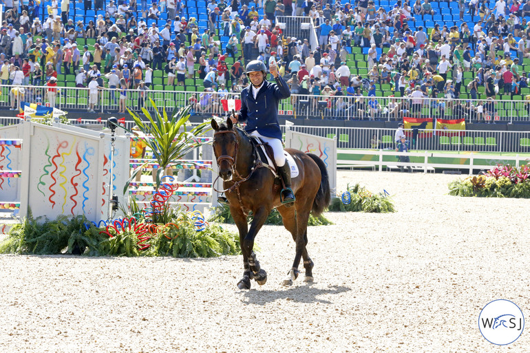 ... and the very last rider Nestor Nielsen van Hoff with Prince Royal Z de la Luz. 