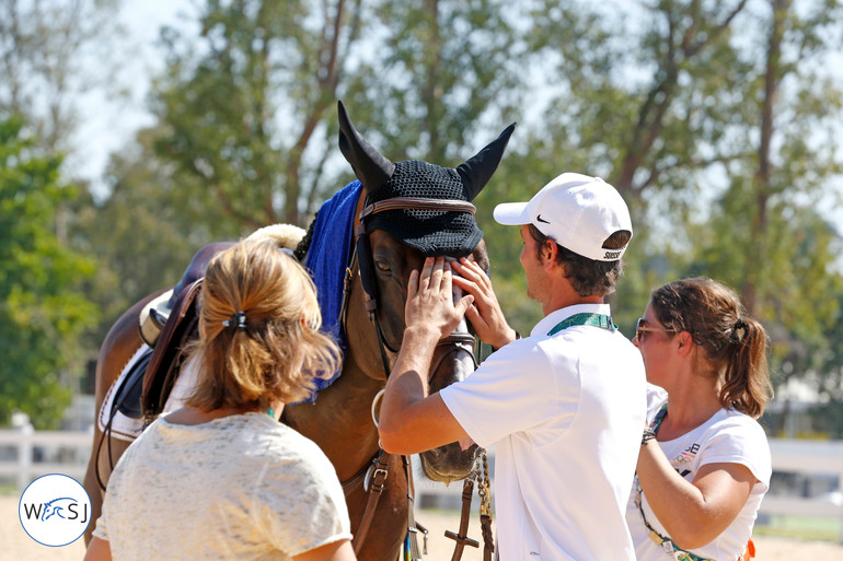 Steve Guerdat came to give Taloubet Z a cuddle. Photo (c) Jenny Abrahamsson.