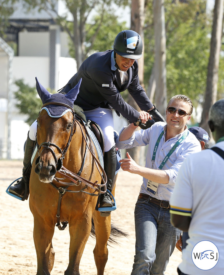Happy faces on Matias Albarracin's team, after ending the two rounds with only two time faults - finishing on 8th place. 