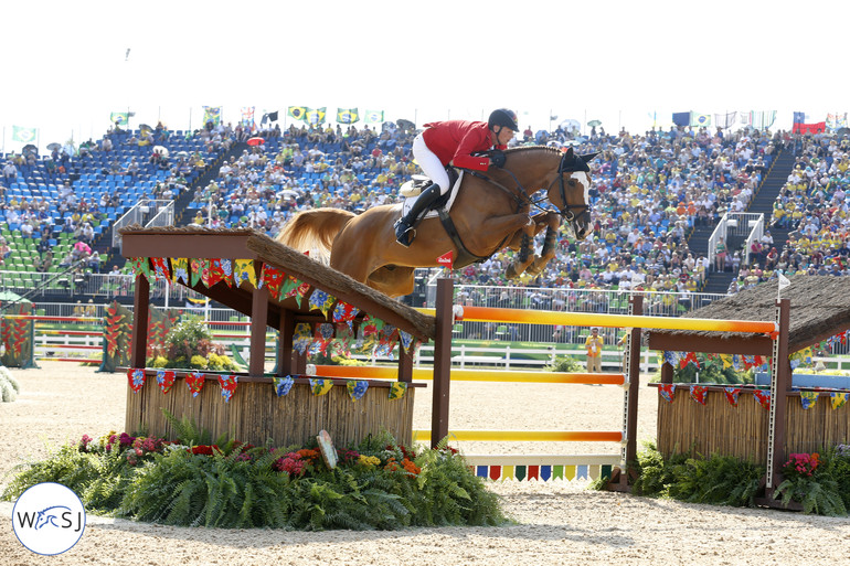 Several had voted for at least one of the Germans to take an individual medal, but it didn't turn out that way this year. Here Daniel Deusser with First Class, ending 9th after an unlucky fault in the second round. 