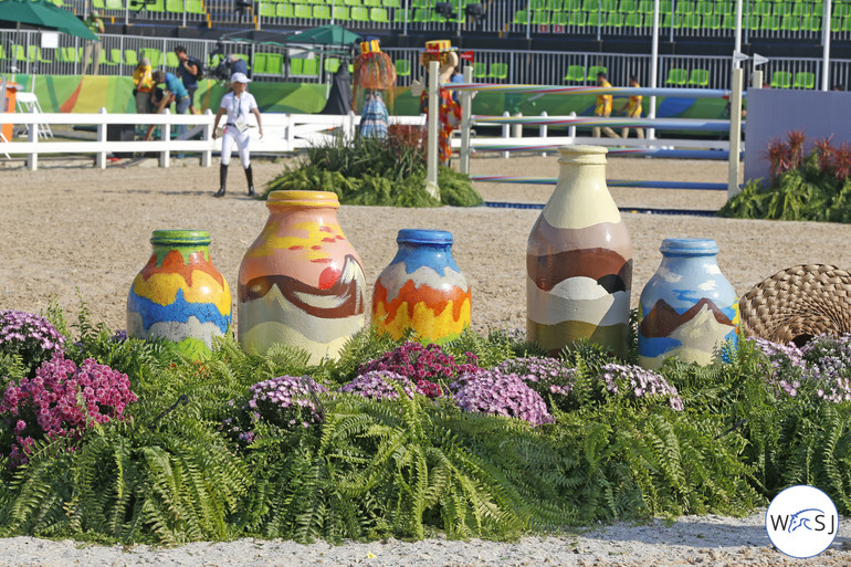 Details from the Garrafinhas de Areia.