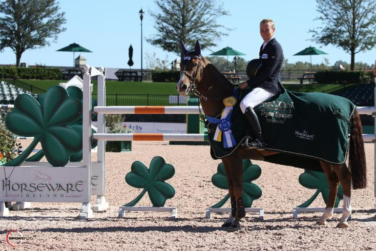 David Will and Cento Du Rouet in their presentation ceremony. Photo (c) Sportfot.