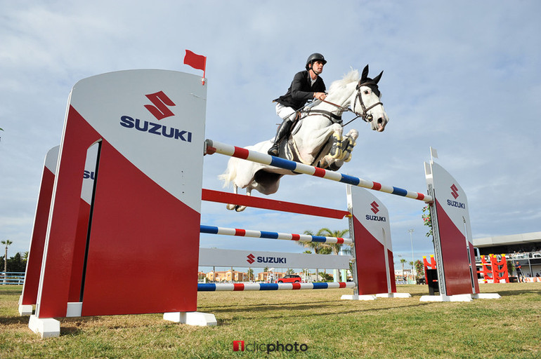 David Simpson (IRL) and Chessy 17 on their way to victory in Sunday's CSI2* Grand Prix presented by Suzuki. Photo (c) Hervé Bonnaud / www.1clicphoto.com