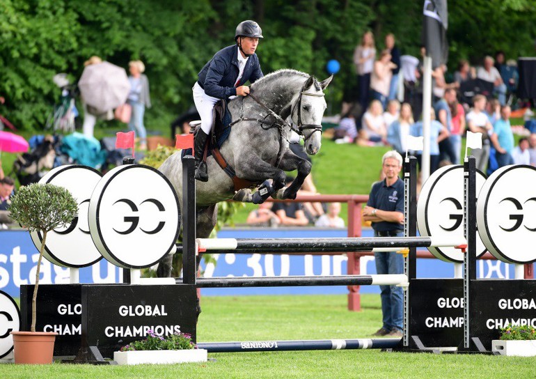 There was also a lot of interest for the presentation of the three young Holsteiner Verband stallion keeping sires - Catch, Del Arko and Million Dollar-  demonstrating their quality at the Derby ground under prominent riders, Rolf-Göran Bengtsson, Harrie Smolders and Marcus Ehning. 