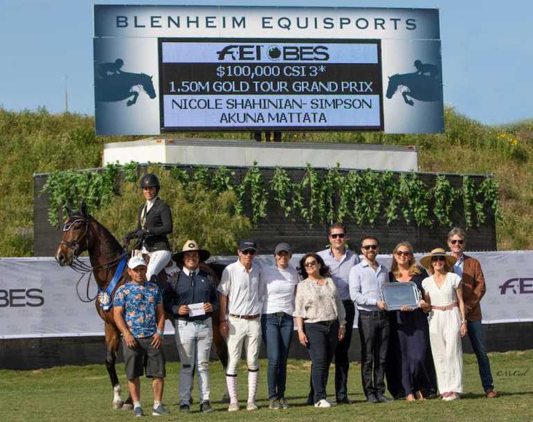 Nicole Shahinian-Simpson and Akuna Mattata with friends, family, sponsors with representatives from Club Hípico La Silla and Blenheim EquiSports.